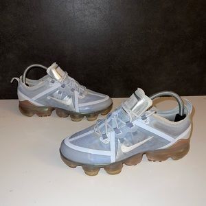 Nike Air VaporMax Indigo Fog Pure Platinum Blue AJ2617-001 Wmns 8.5 / 7Y